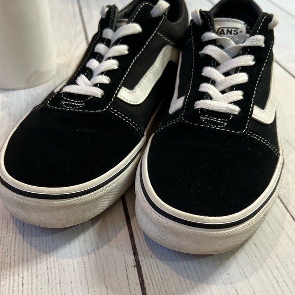 VANS Ward Low Sneakers - Picture 3 of 5